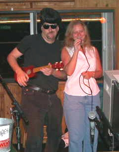 June sings about Elvis and Felivs apperes.